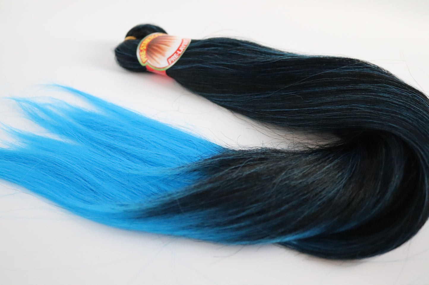 3x Pre- Stretched, Pre-Layered Braids, 26", 90g, zweifarbig EZB14