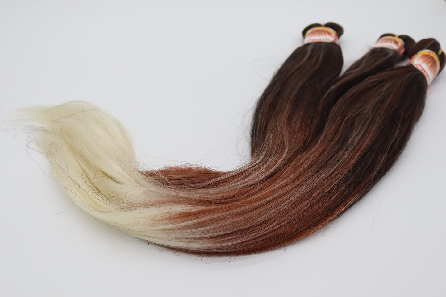 3x Pre- Stretched, Pre-Layered Braids, 26", 90g, dreifarbig EZC11
