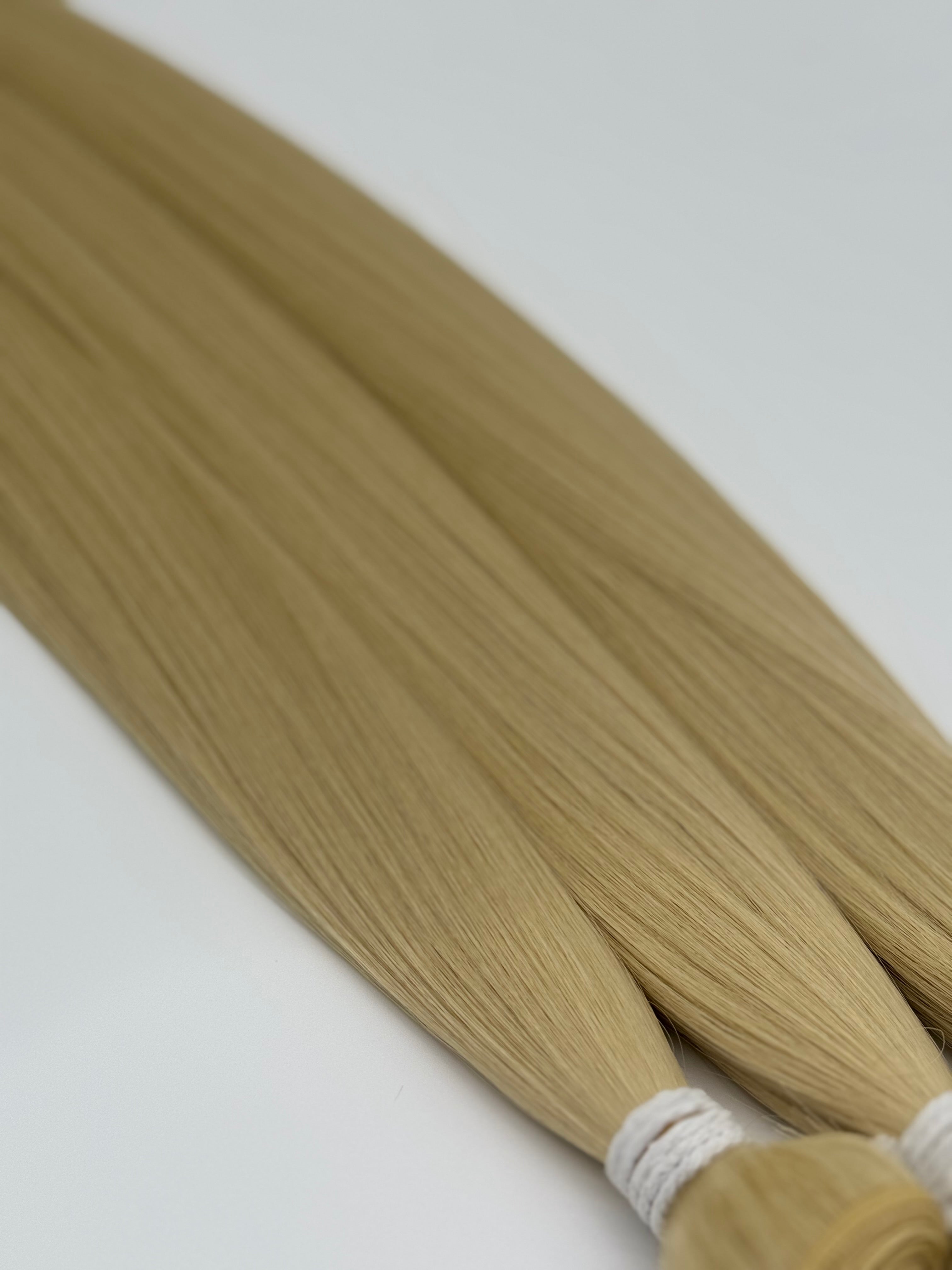 28" Premium Synthetik Tressen – 100% Futura LF Fibre (3er Set), HELENA