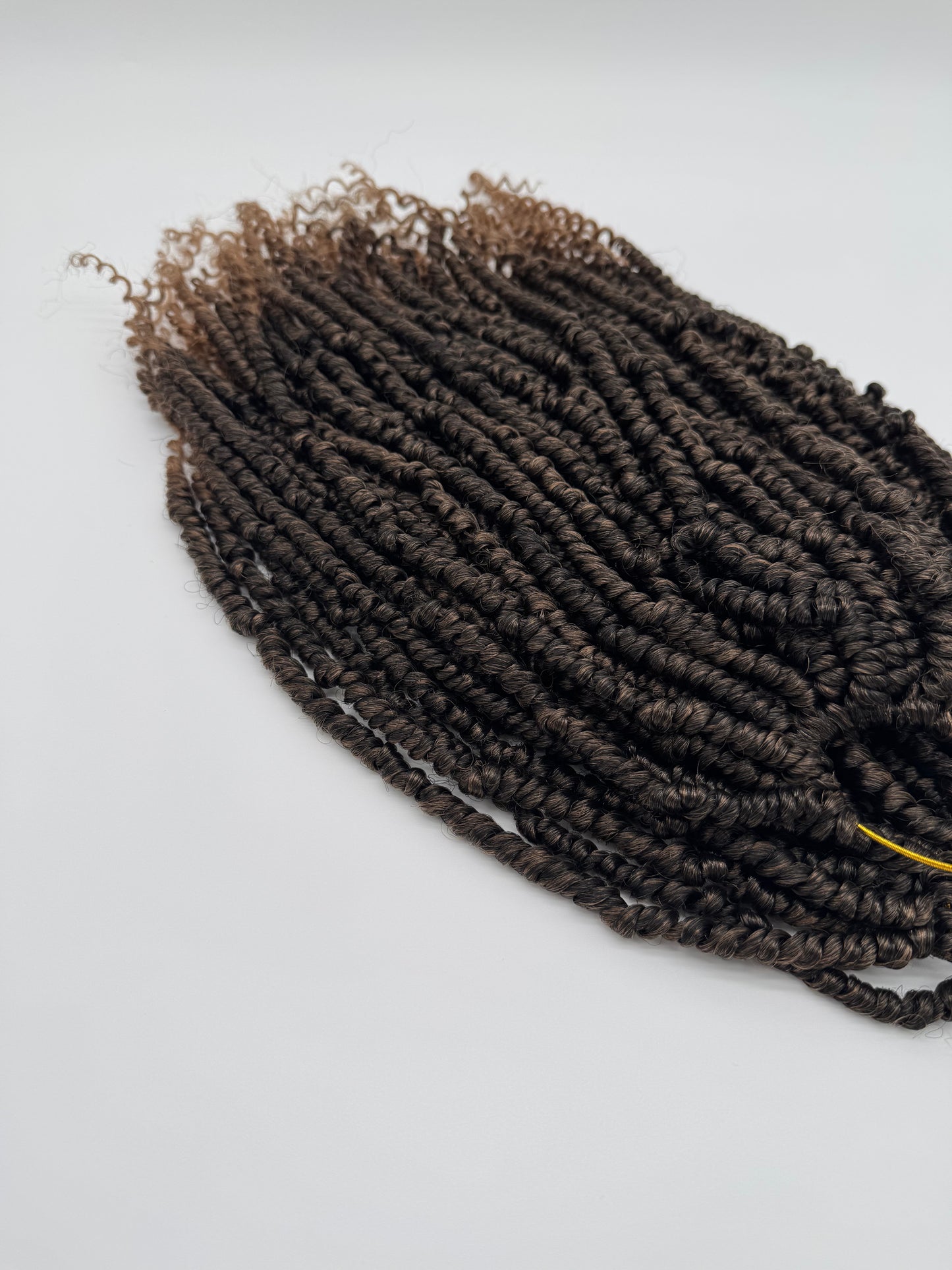 3x Bomb Twist – Antibakterielle Twist-Extensions für voluminöse Styles, Wiederverwendbar, T/27