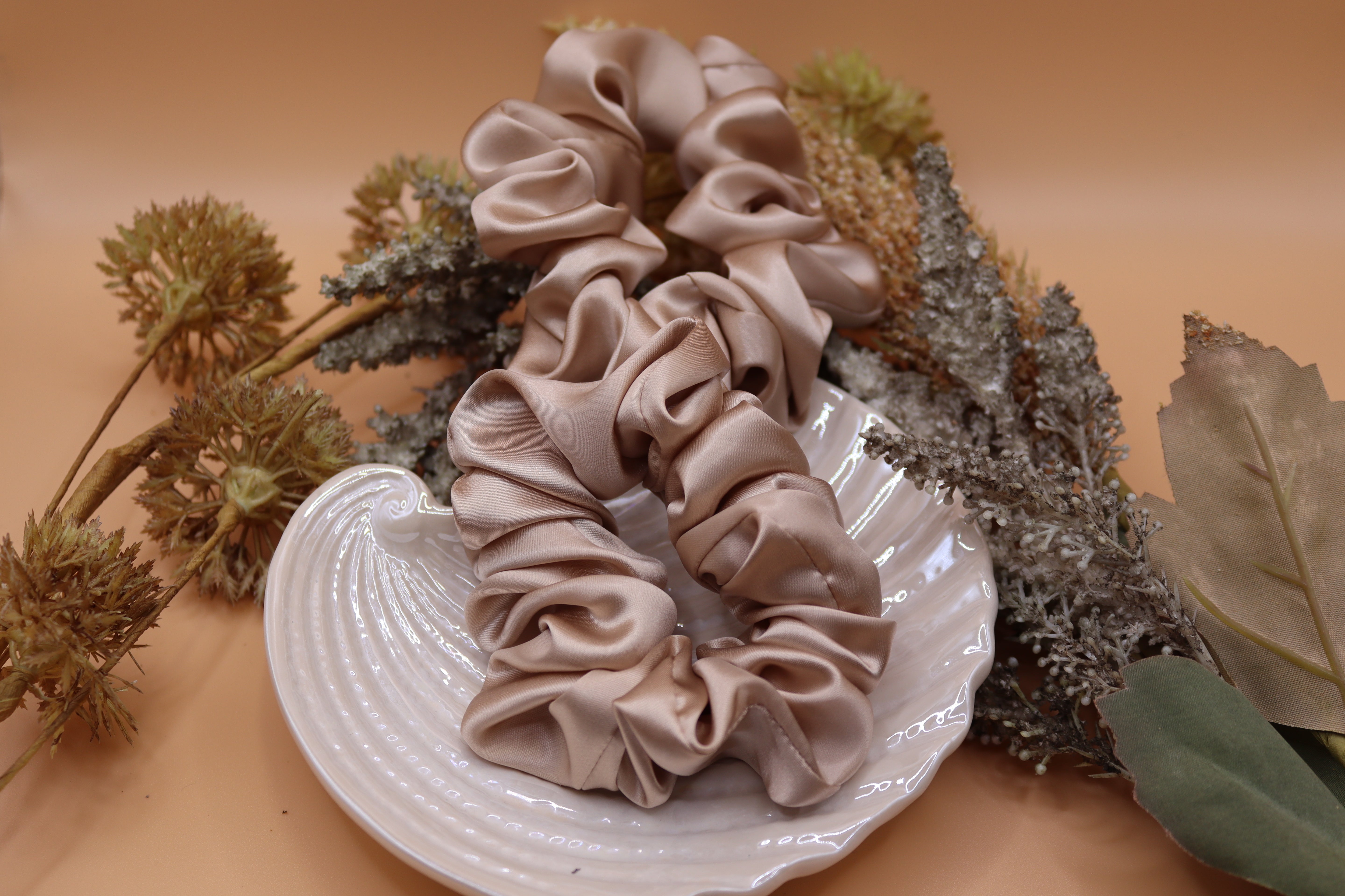2 Stk. 100 % Mulberry Seide Scrunchies – 3,5 cm, 16 Momme