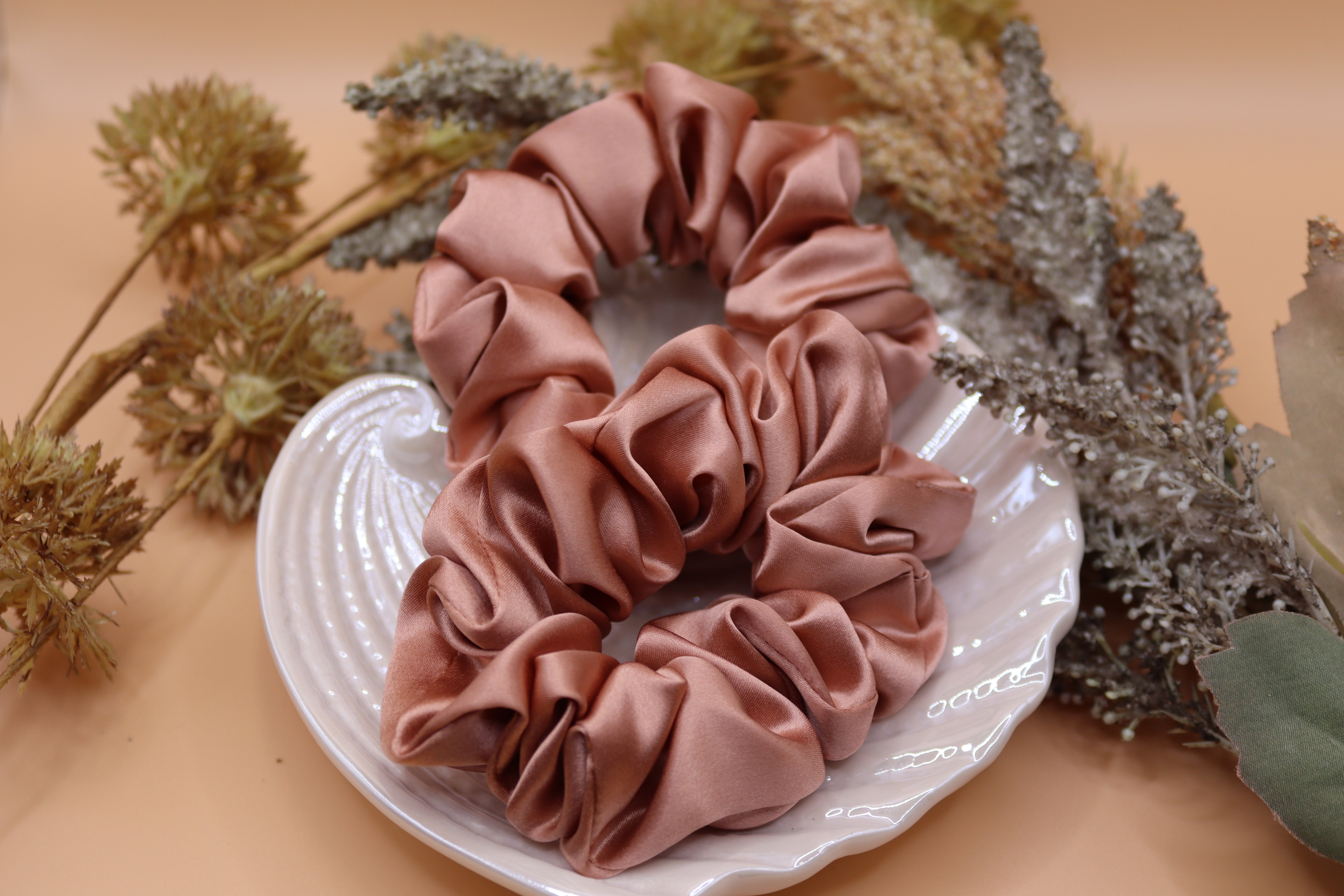 2 Stk. 100 % Mulberry Seide Scrunchies – 3,5 cm, 19 Momme, Rosengold