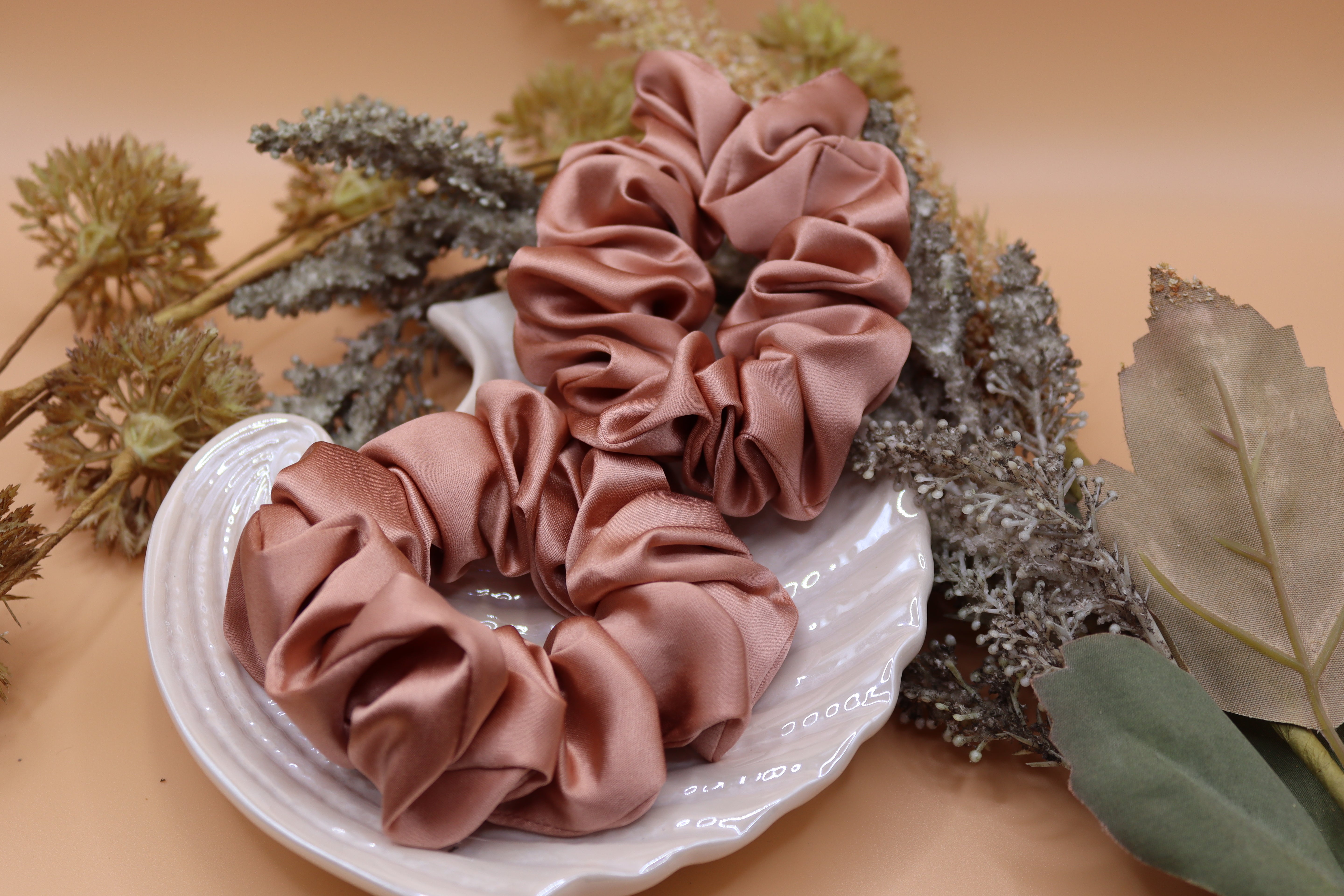 2 Stk. 100 % Mulberry Seide Scrunchies – 3,5 cm, 19 Momme, Rosengold