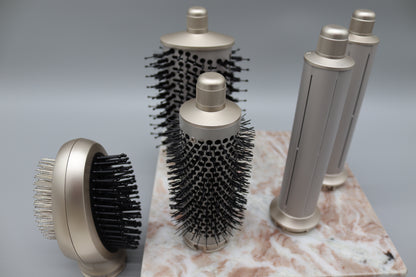 1 Stk. 8 in 1 Haarstyler & Ionen Haartrockner