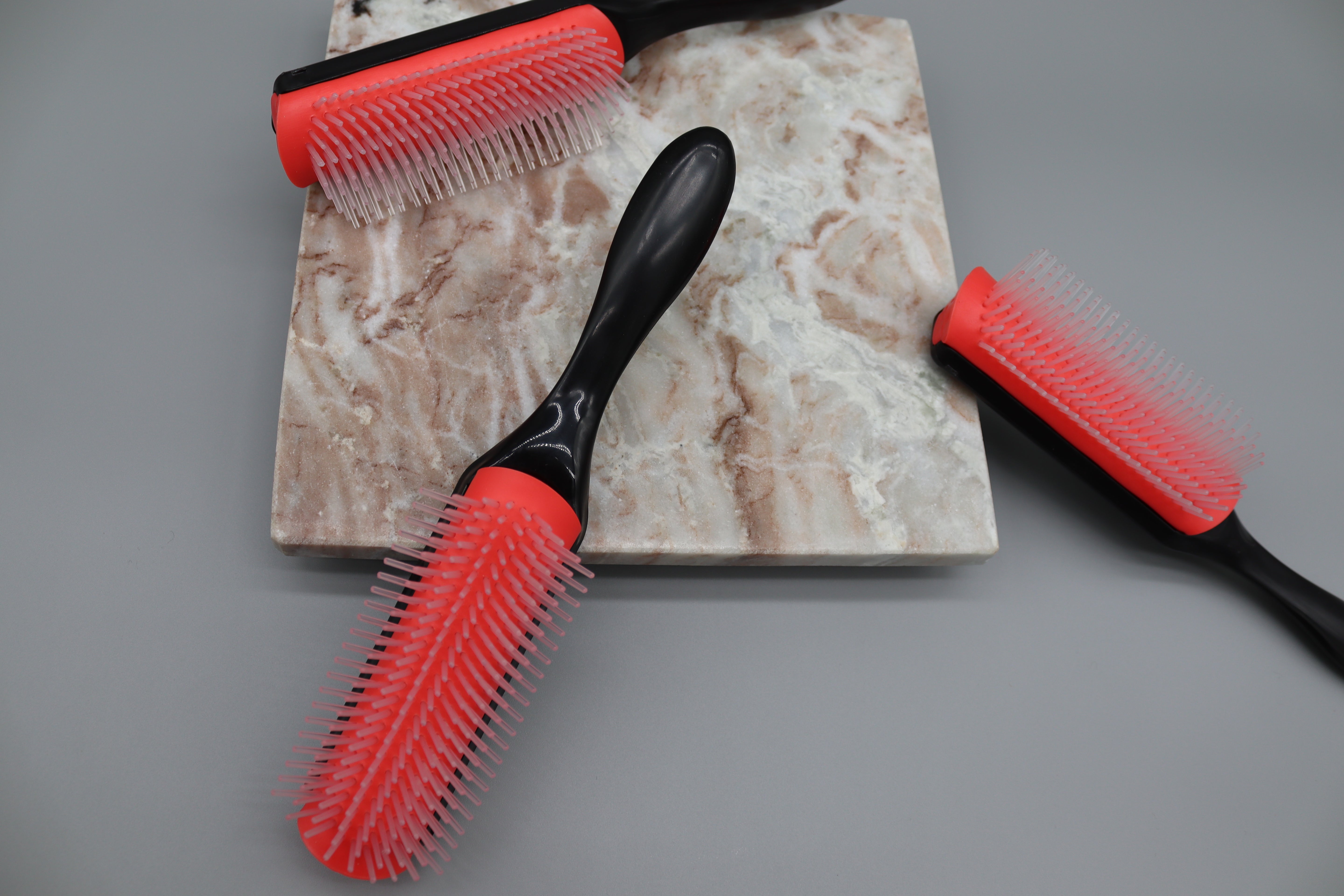 1 Stk. Locken Haarbürste – 9 Reihen Kissenbürste mit Nylonborsten
