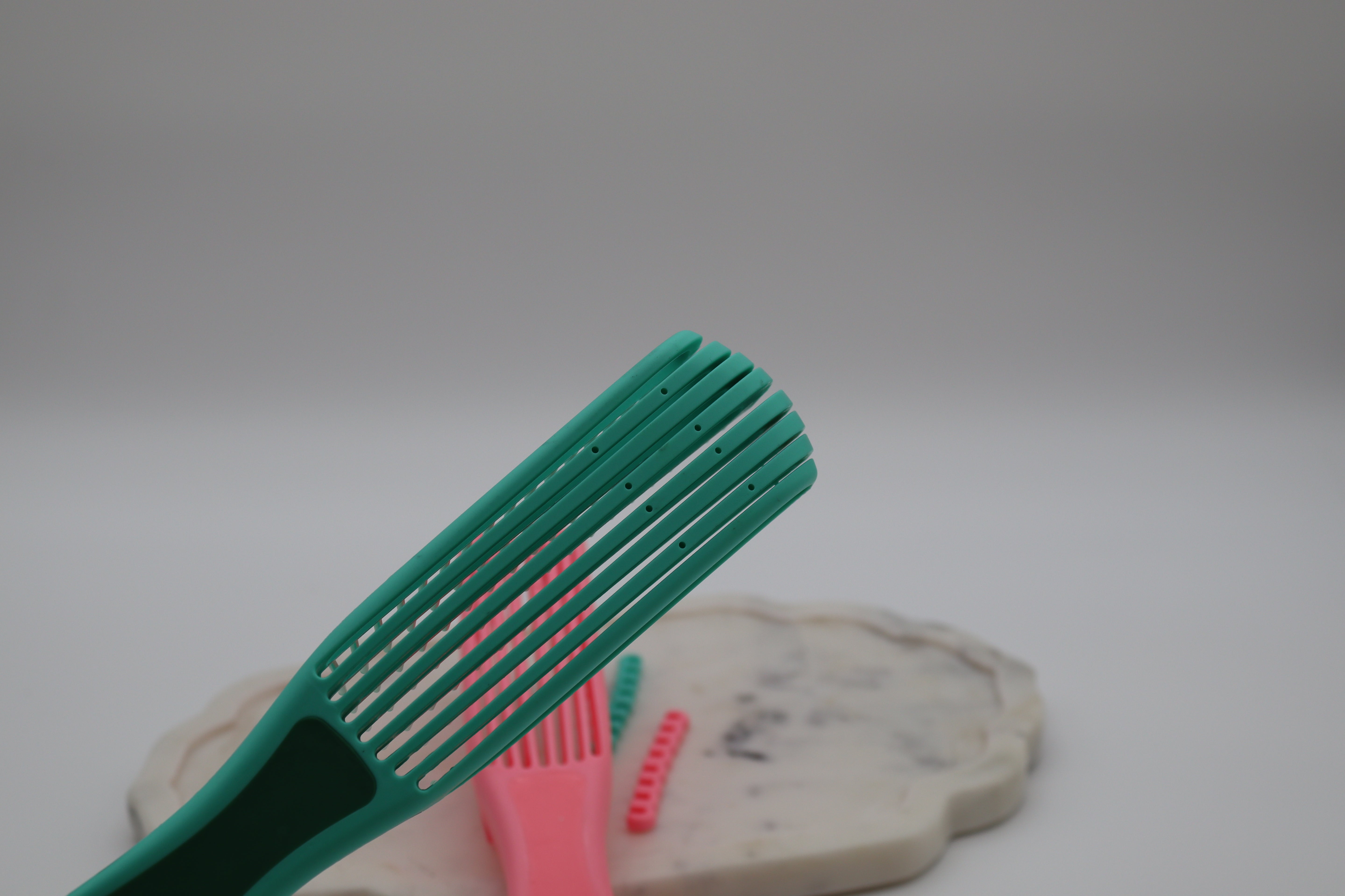 1 Stk. Lockenbürste für lockiges Haar – Sanfte Pflege für definierte Locken
