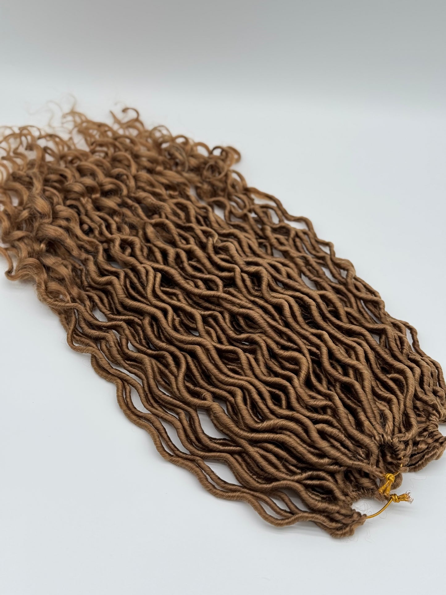 3x Goddess Faux Locs – Antibakterielle Locs mit lockigen Enden, Wiederverwendbar, 27