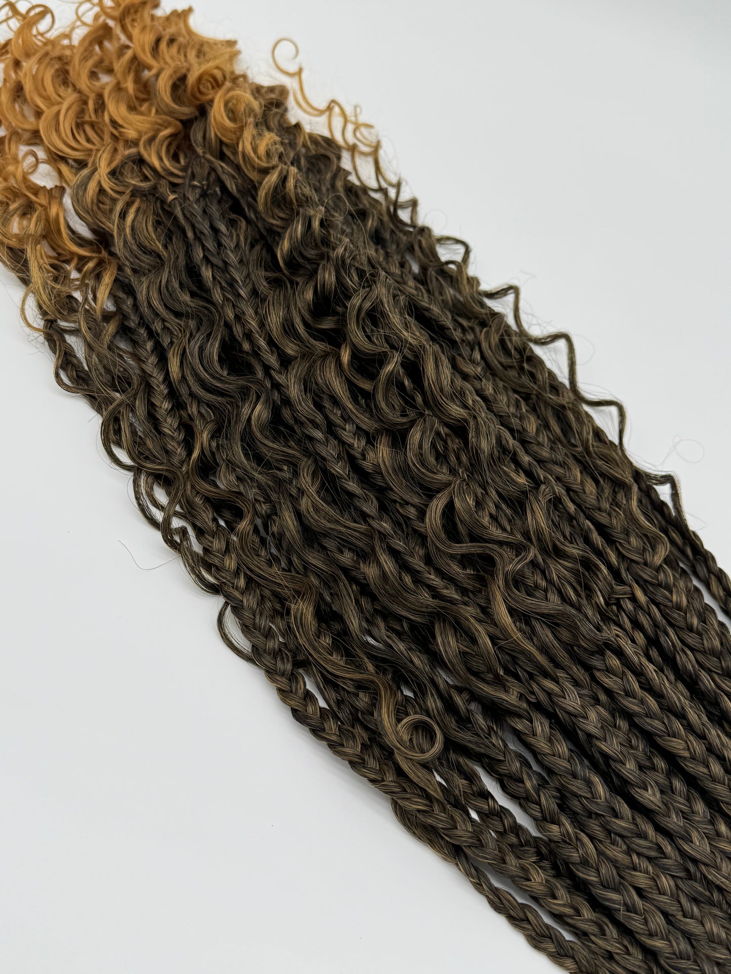 6x River Box Braids – Antibakterielle Braids mit natürlichem Wellen-Look, Wiederverwendbar, T27