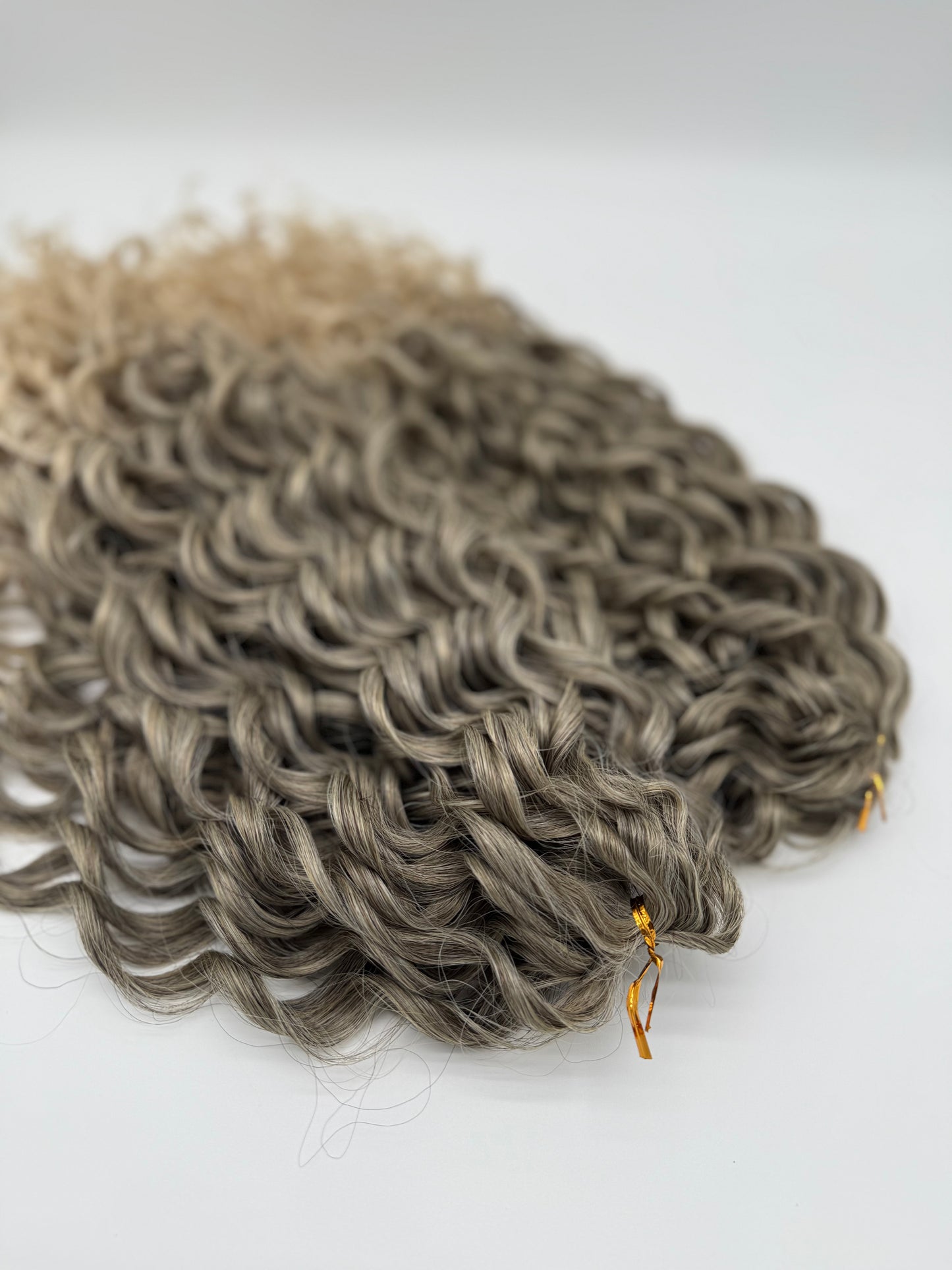 2 Stk. Jessica Wave – Weiche Extensions im natürlichen Wellen-Look, T4/56A