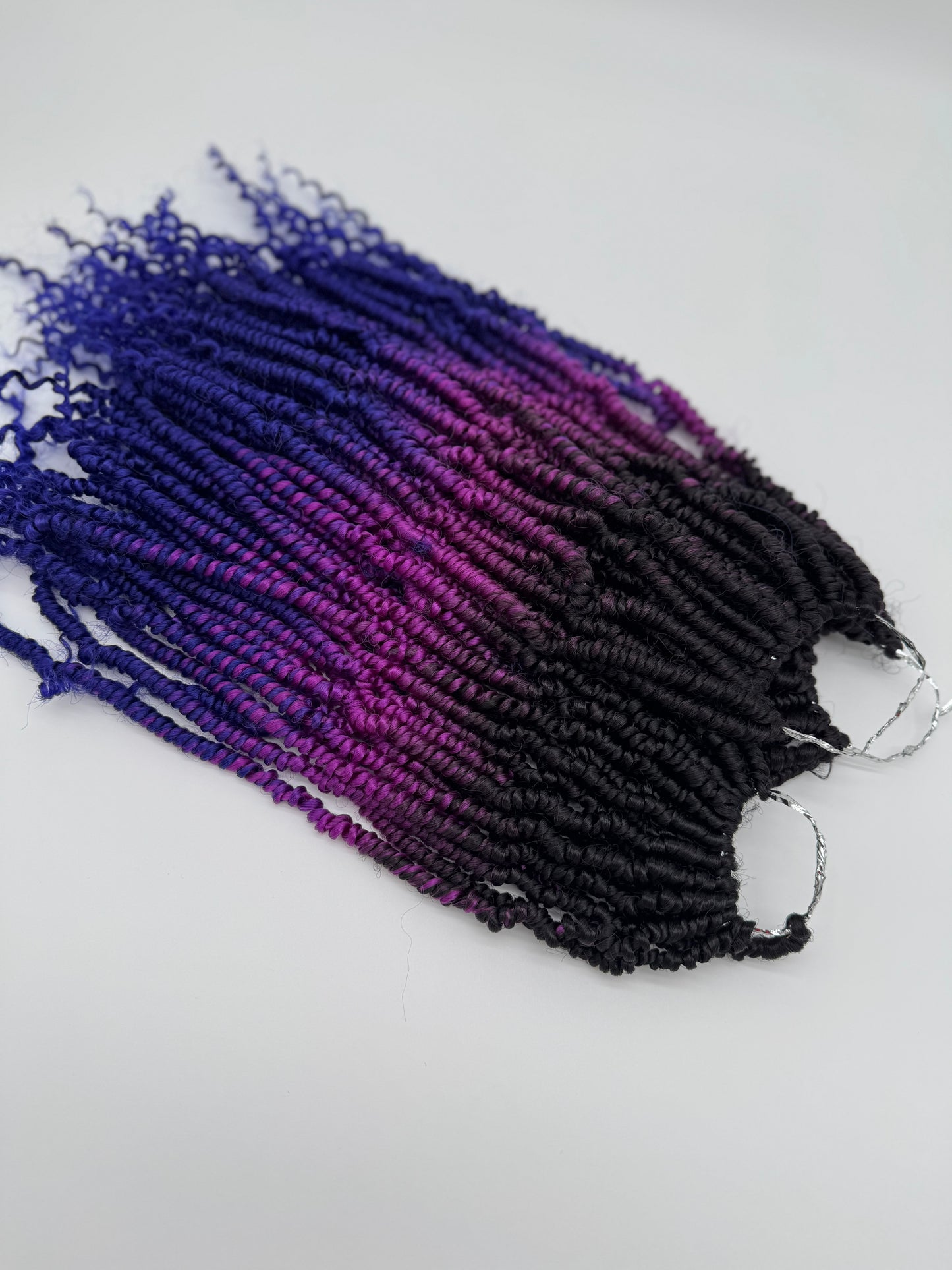 3x Bomb Twist – Antibakterielle Twist-Extensions für voluminöse Styles, Wiederverwendbar, 1B/Purple/Blue